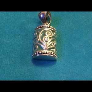 ✳️ Pendant. Must bundle